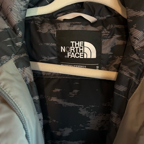 Women’s north face winter coat Small - Picture 2 of 3
